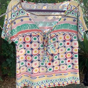 Short sleeve flowy top